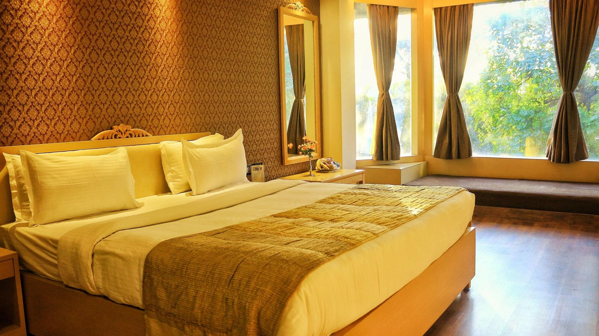 Dee Marks Airport Hotel & Resorts Yeni Delhi Dış mekan fotoğraf