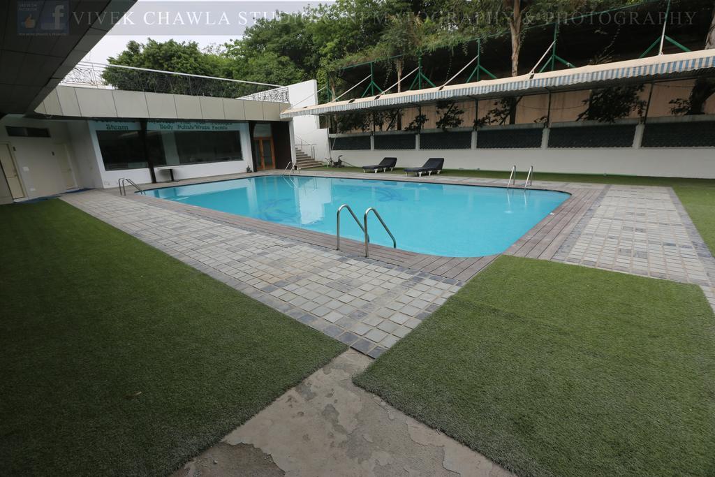 Dee Marks Airport Hotel & Resorts Yeni Delhi Dış mekan fotoğraf