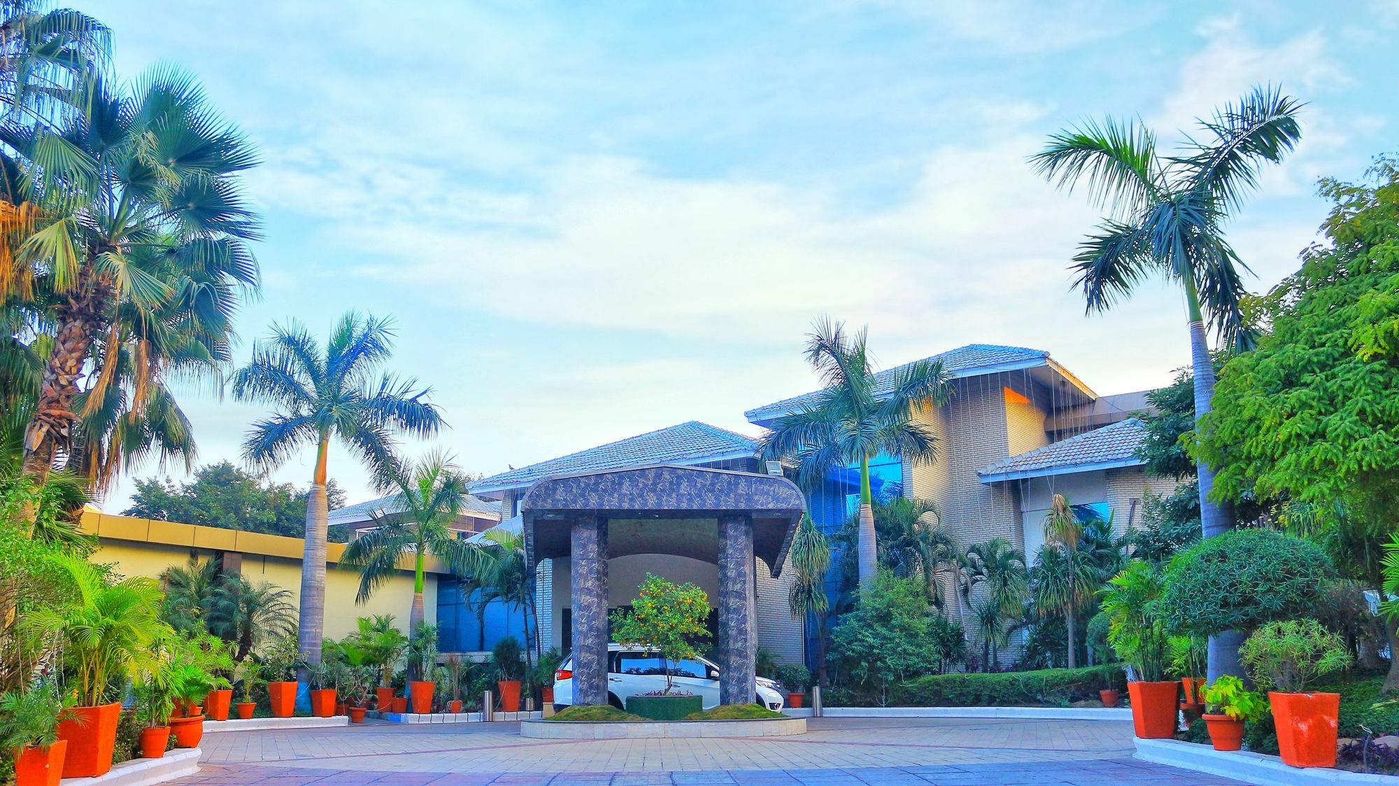 Dee Marks Airport Hotel & Resorts Yeni Delhi Dış mekan fotoğraf